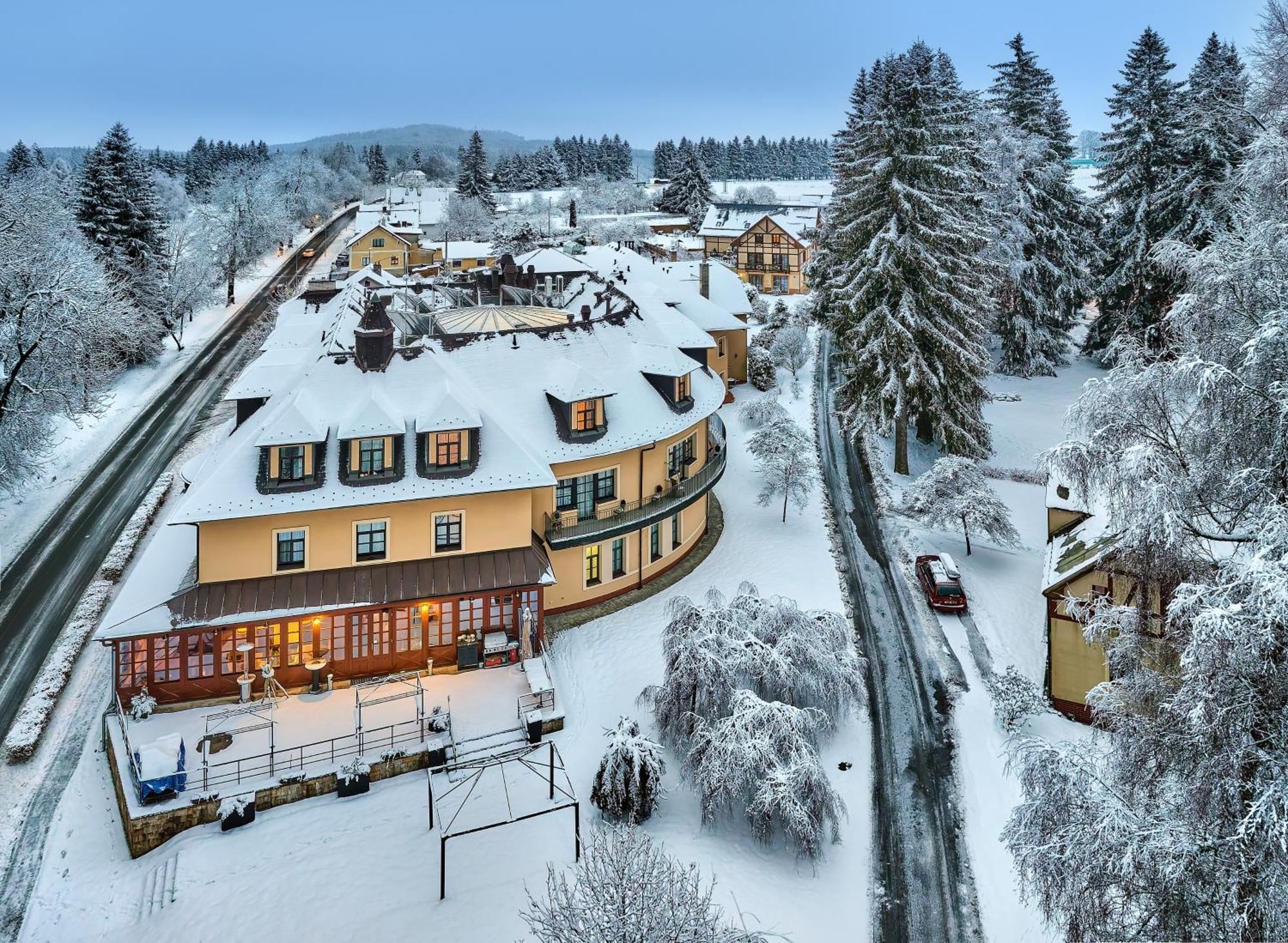 Hotel Morris Relax & Wellness Mariánské Lázně Kültér fotó